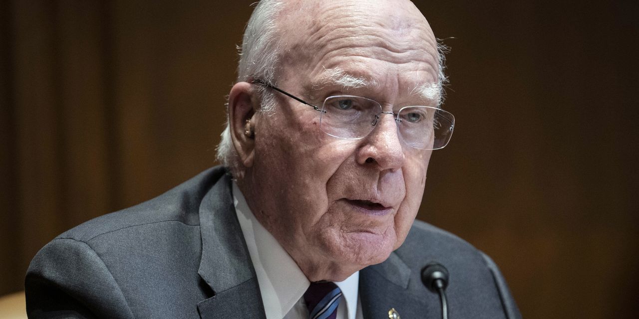 Senator Pat Leahy has broken his hip