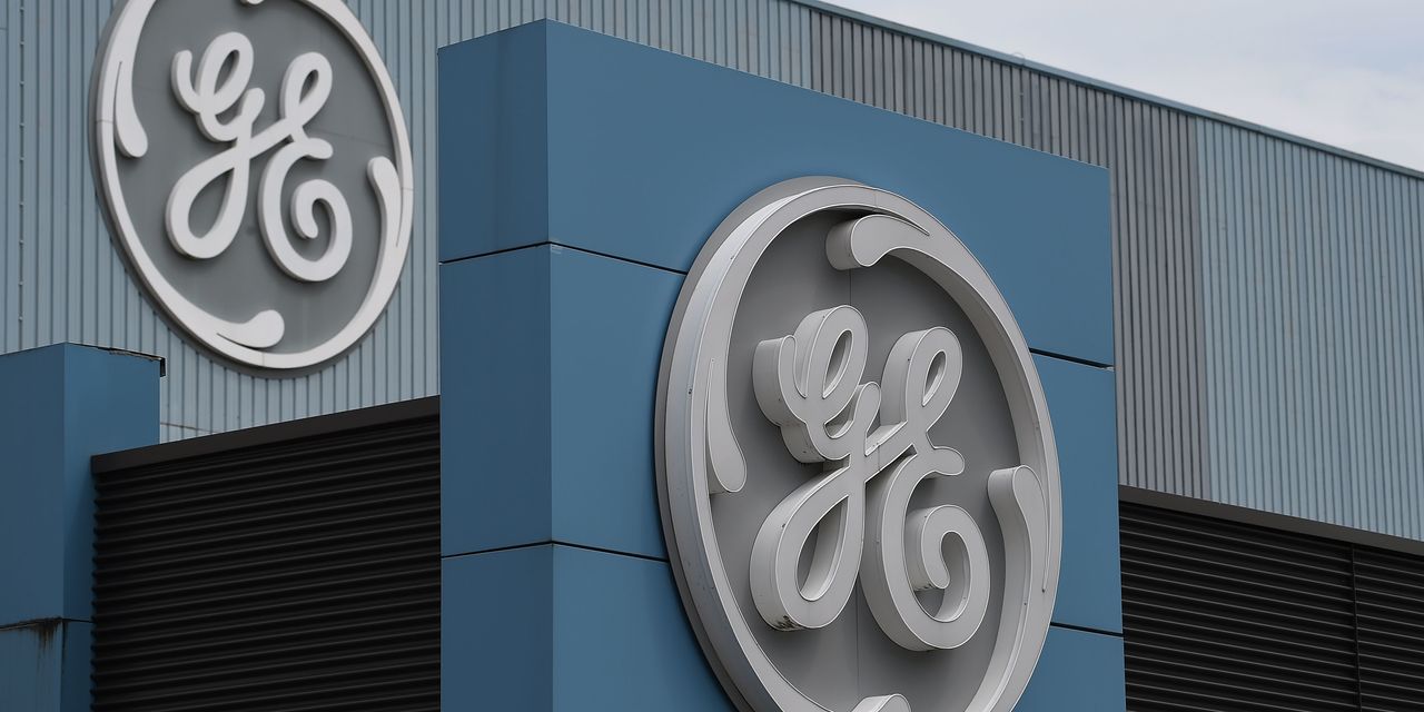 Avoid GE stock ahead of earnings as Wall Street's expectations haven't fallen far enough, analyst says