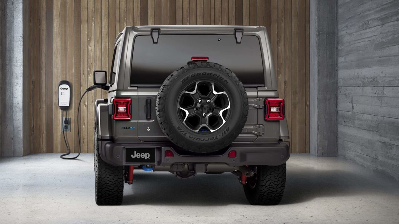 NerdWallet: Why buyers are snapping up this new Jeep—and paying quite a bit for it