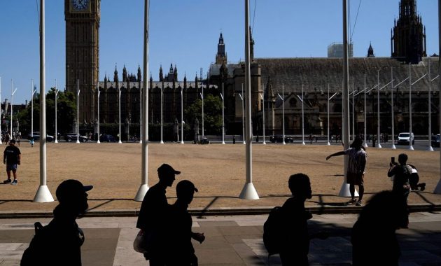 U.K. unemployment rate stabilized in three months to May