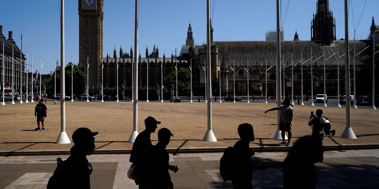 U.K. unemployment rate stabilized in three months to May