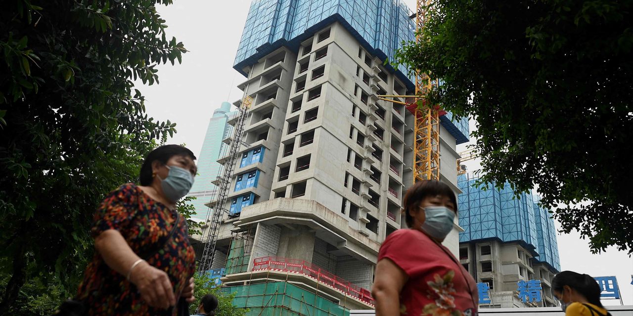 Opinion: The solution to China's giant mortgage crisis is obvious -- except to Beijing