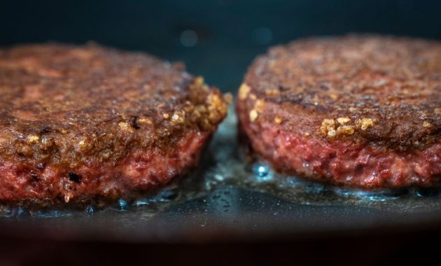 Beyond Meat's cash burn is putting the stock at risk of falling to $0, warns New Constructs