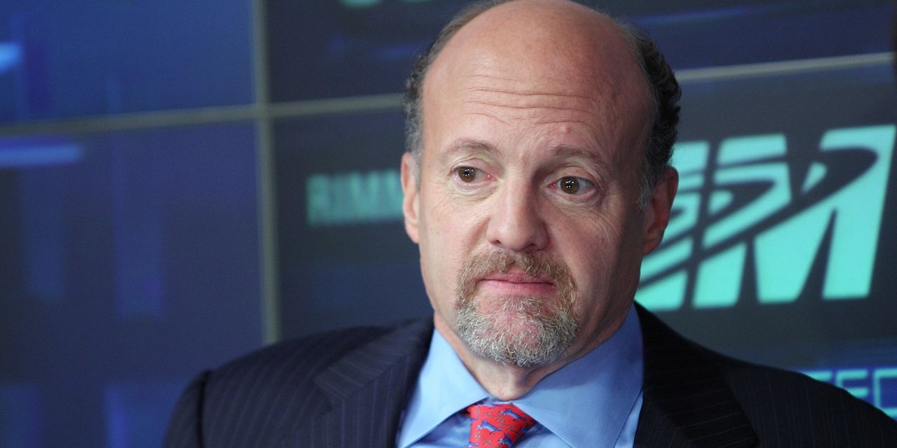 ‘Never take financial advice from Jim Cramer!’ CNBC host criticized over Coinbase call