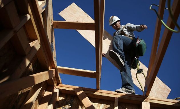 Time to buy home builder stocks, as 'early pain' equals 'early gain,' analyst says