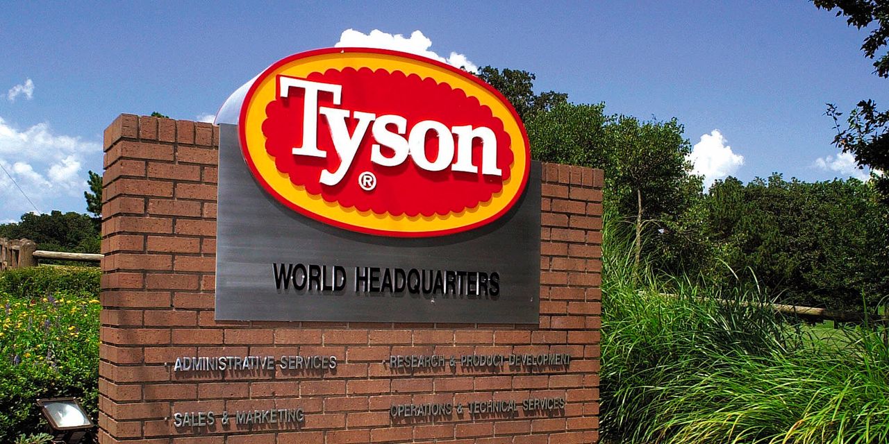 Tyson Foods shuffles leadership team, names new CFO