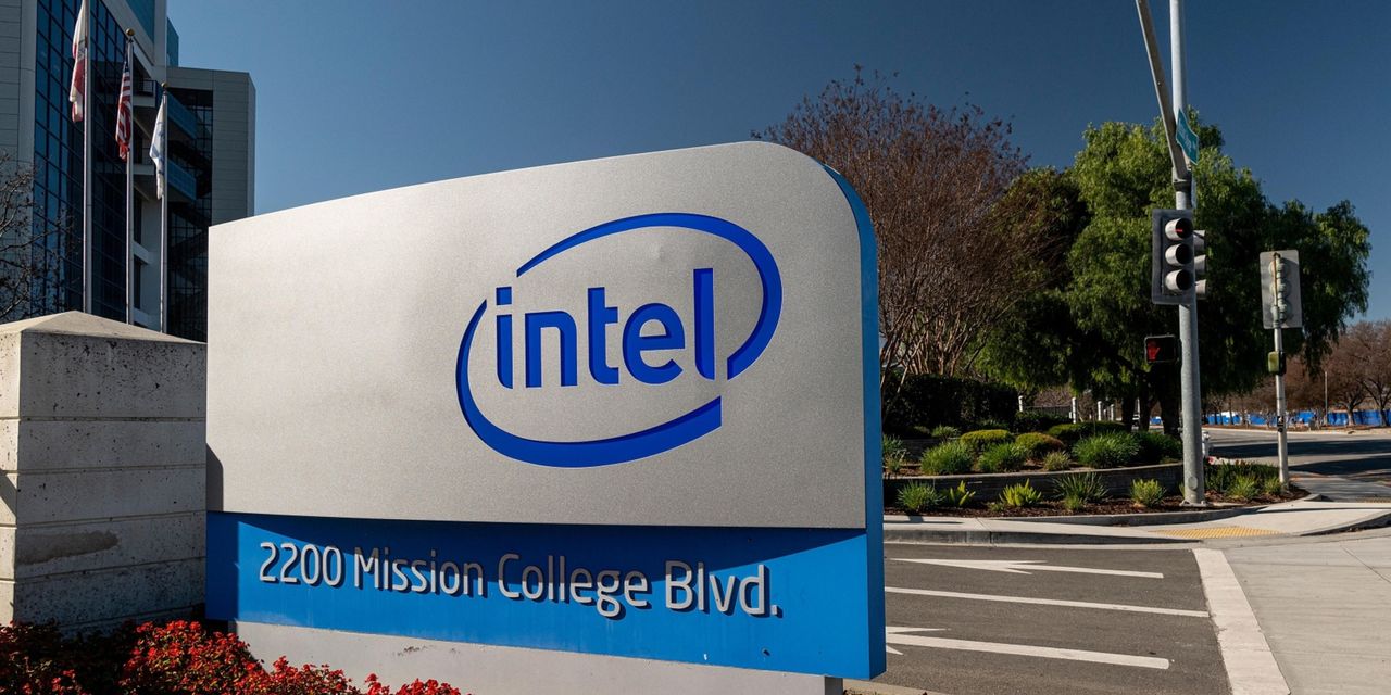 Intel reportedly to start 'targeted' layoffs in November