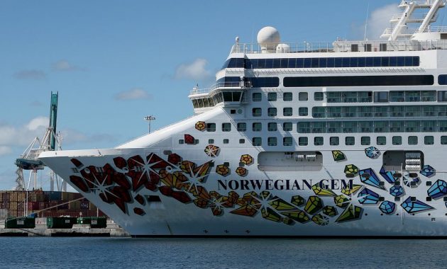 Norwegian Cruise Line drops COVID-19 testing, vaccination and masking. Should you take a cruise without these? Experts weigh in.