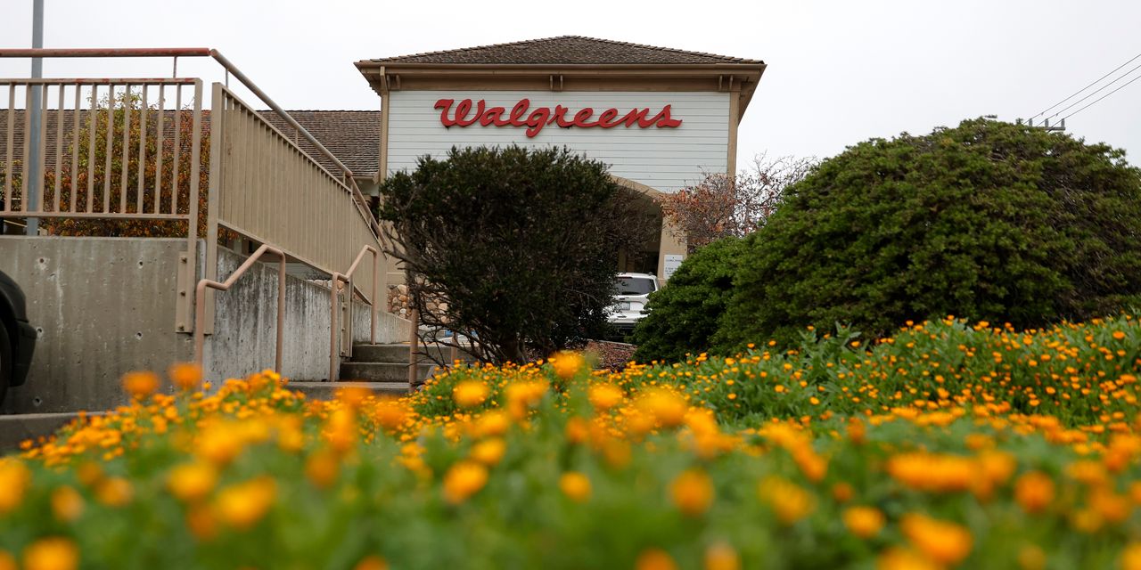 Walgreens gets serious about its move into healthcare