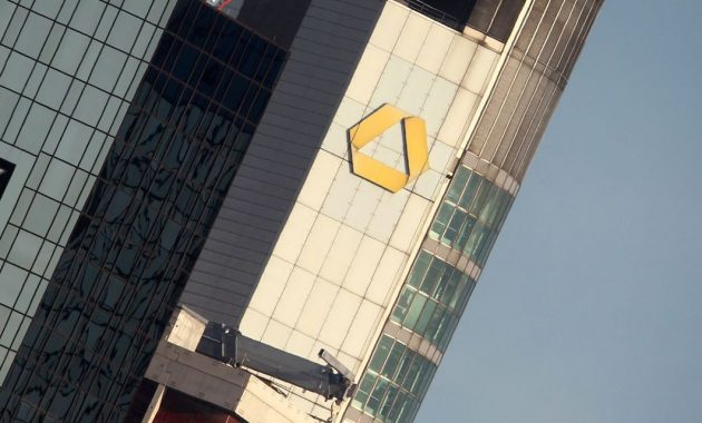 Commerzbank profit and revenue beat forecasts, thanks to higher rates, strong consumer business