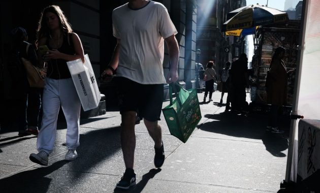 Consumer sentiment hits lowest level since June as fear of recession looms