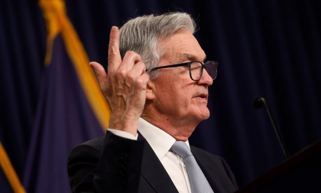 Opinion: How Powell pivoted away from the Fed's dovish message and tanked the markets