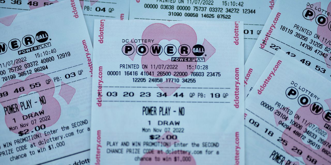 Powerball drawing delayed — but players are rolling in jokes