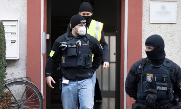 German police arrest 25 on suspicion of an armed coup led by suspected far-right extremists